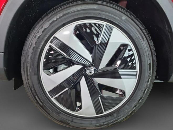 Car gallery image
