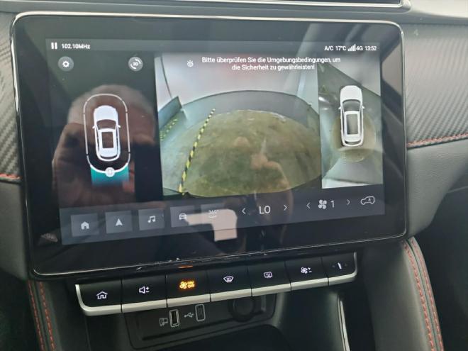 Car gallery image