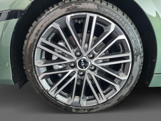 Car gallery image