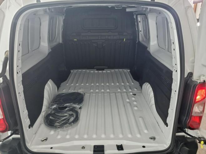 Car gallery image