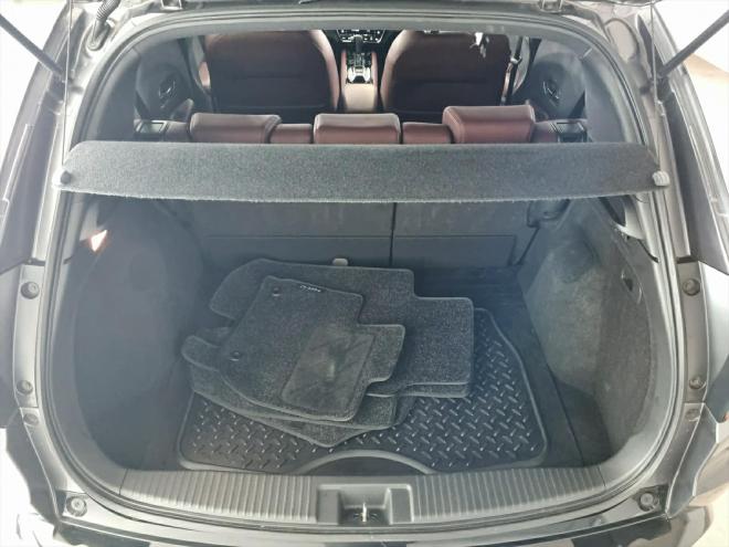 Car gallery image