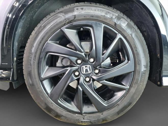 Car gallery image