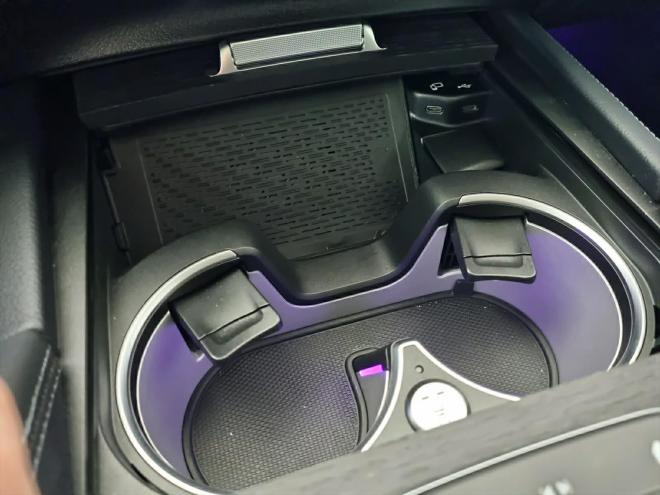 Car gallery image