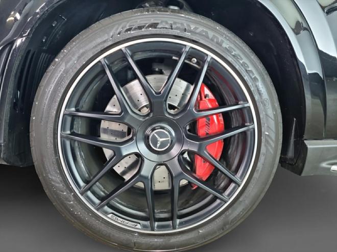 Car gallery image