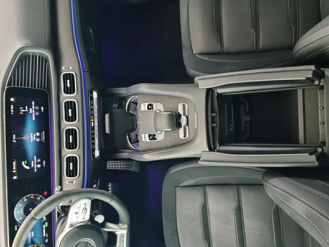 Car gallery image