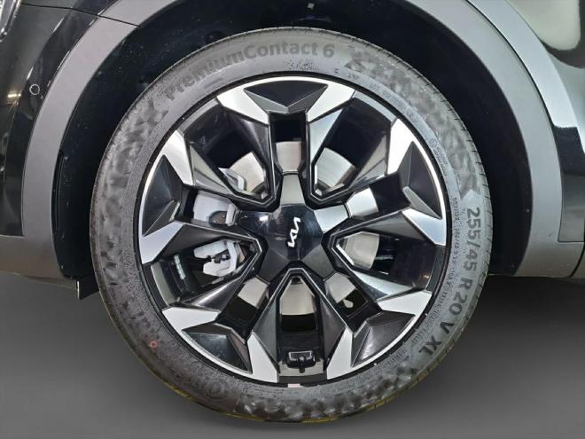 Car gallery image