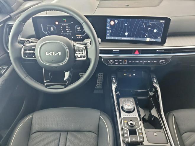 Car gallery image