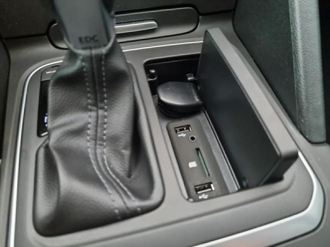 Car gallery image