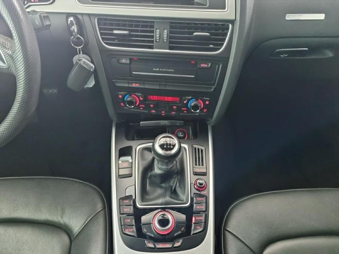 Car gallery image