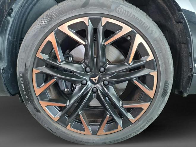 Car gallery image