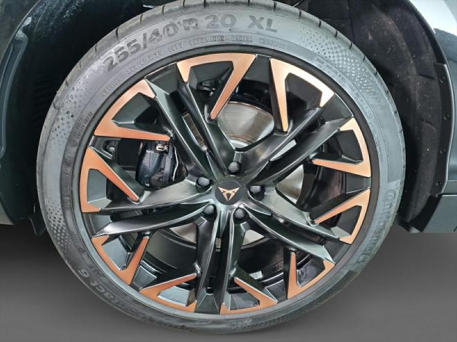 Car gallery image