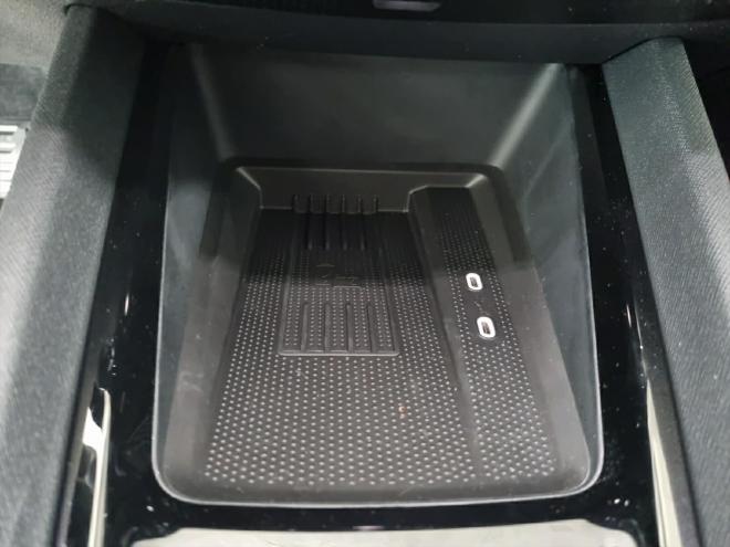 Car gallery image