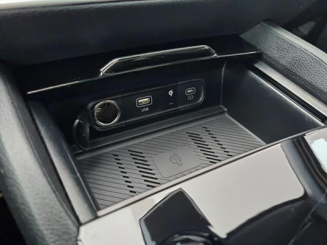 Car gallery image