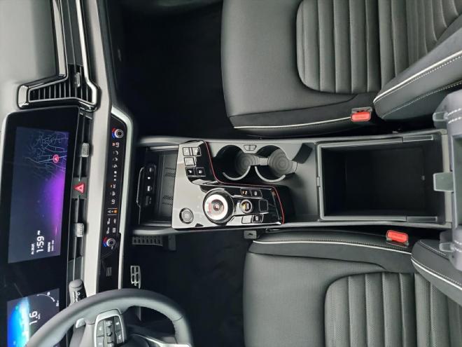 Car gallery image