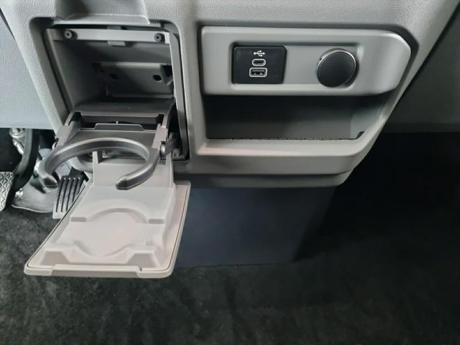 Car gallery image