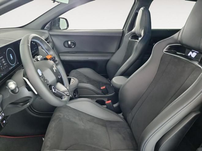 Car gallery image