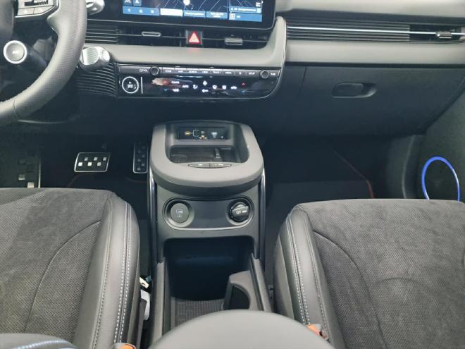 Car gallery image