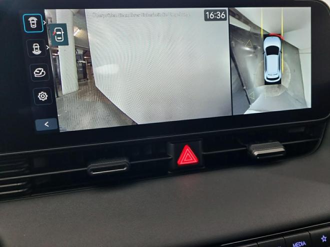 Car gallery image