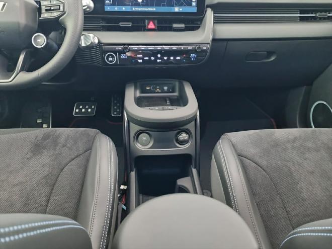 Car gallery image