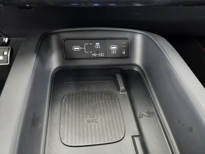 Car gallery image