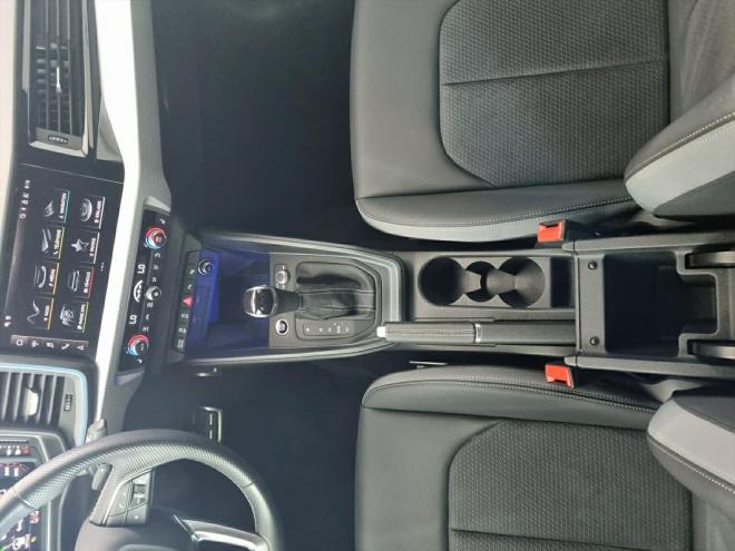 Car gallery image