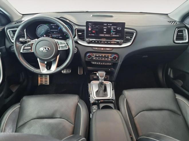 Car gallery image
