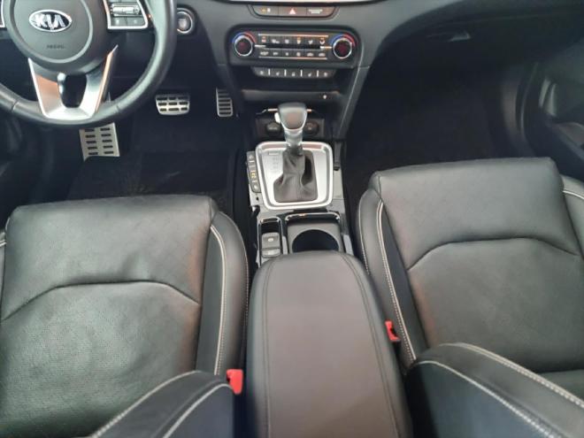 Car gallery image