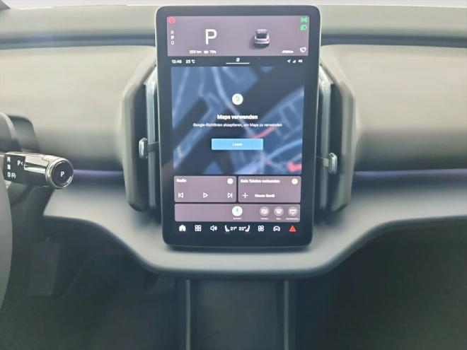 Car gallery image