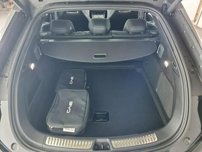 Car gallery image