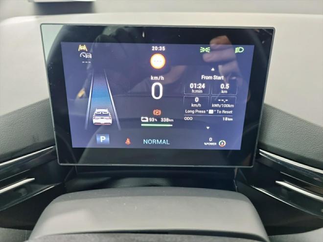 Car gallery image