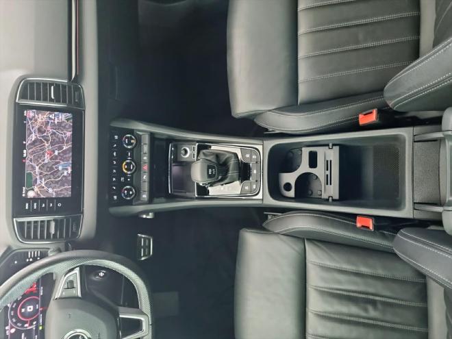 Car gallery image