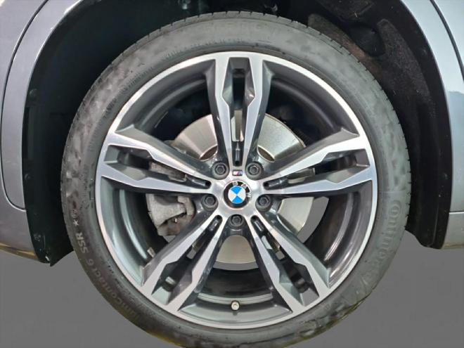Car gallery image