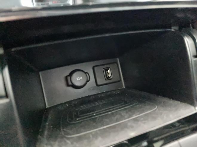 Car gallery image