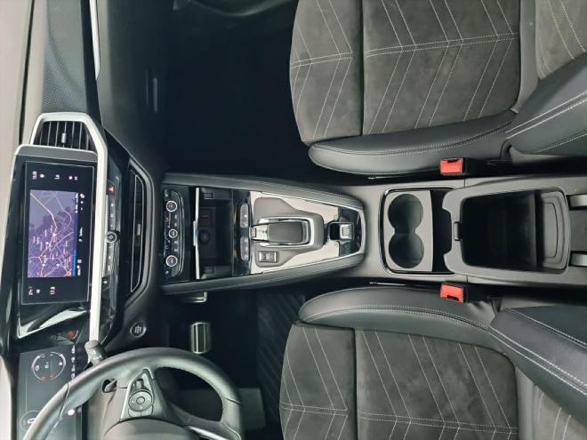 Car gallery image