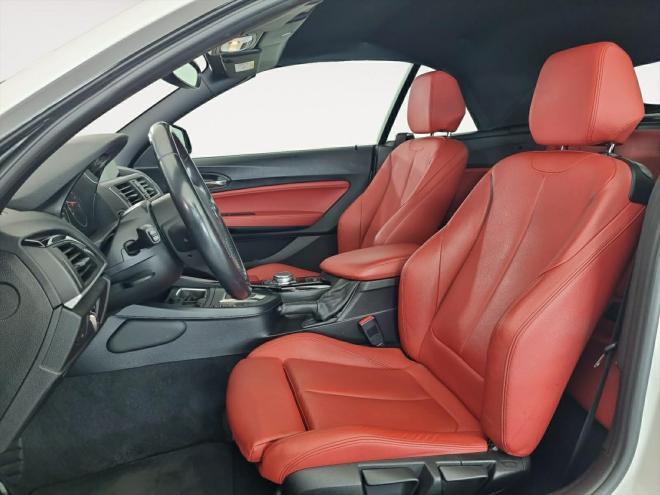 Car gallery image