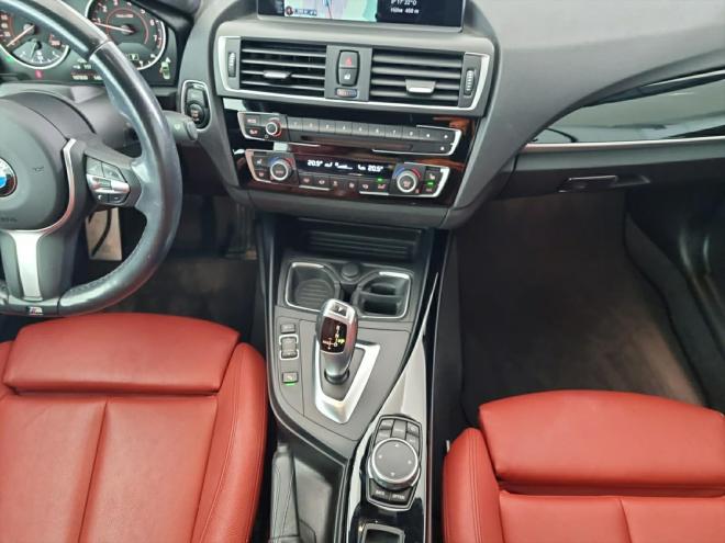 Car gallery image