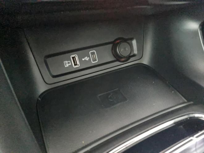 Car gallery image