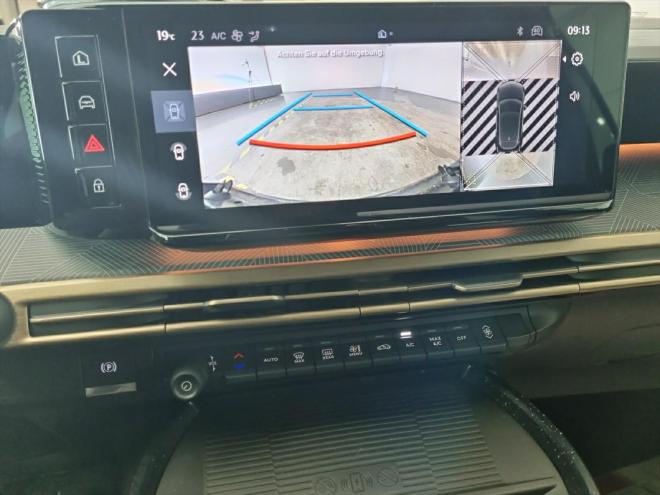 Car gallery image