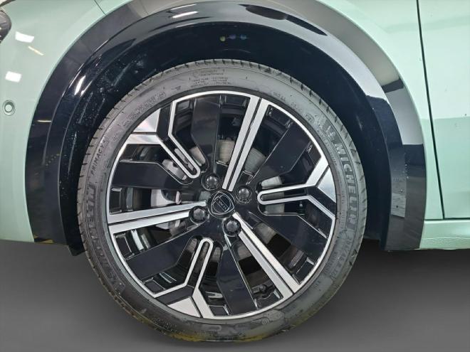 Car gallery image