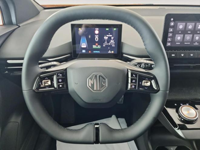 Car gallery image