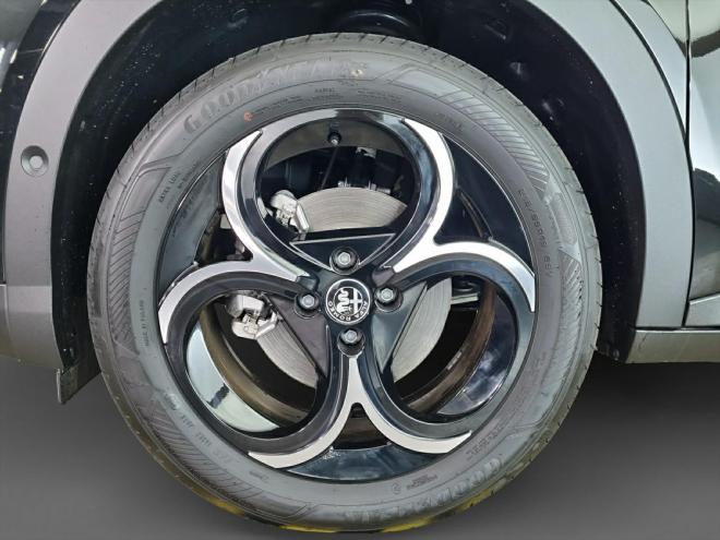 Car gallery image