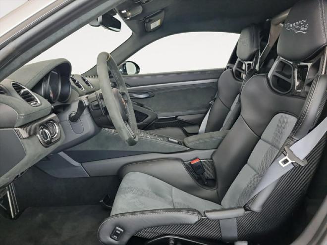 Car gallery image