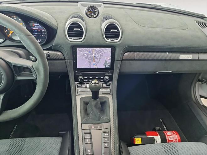 Car gallery image