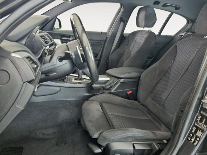 Car gallery image