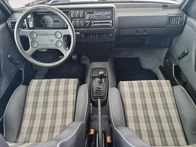 Car gallery image