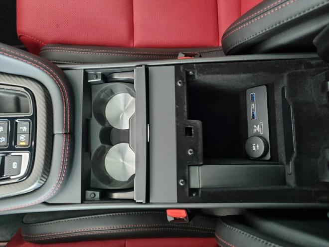 Car gallery image