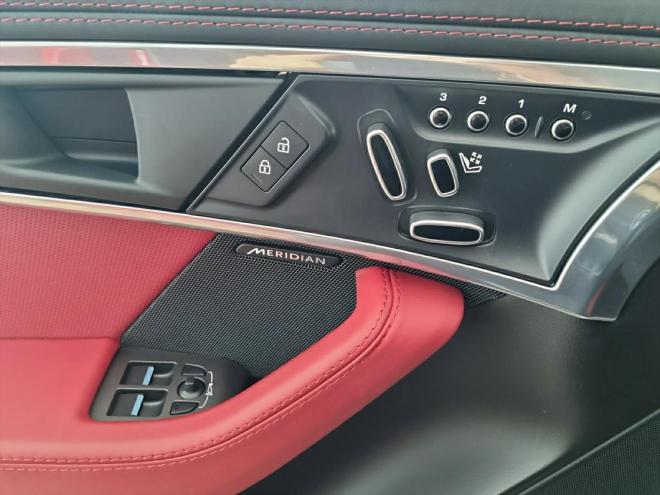 Car gallery image