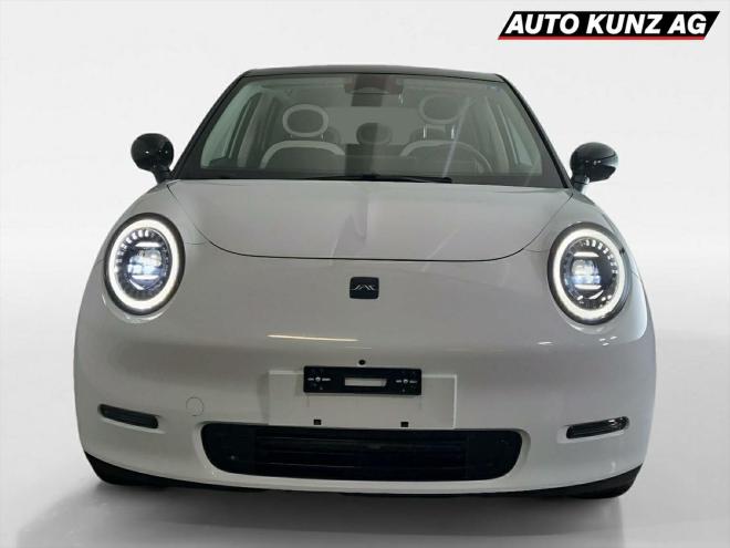 Car gallery image