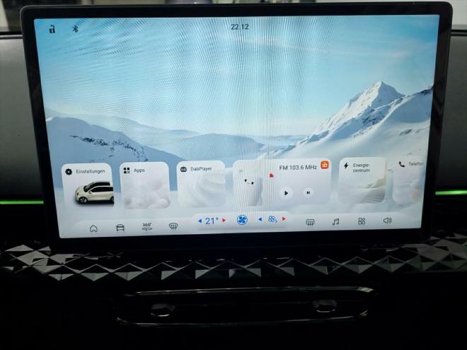 Car gallery image