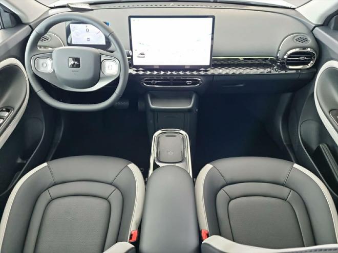 Car gallery image